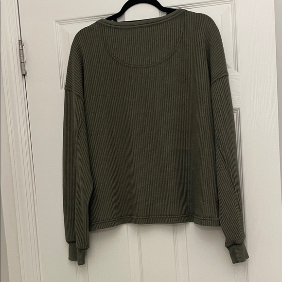 Aerie waffle Olive Henley top - Picture 5 of 5